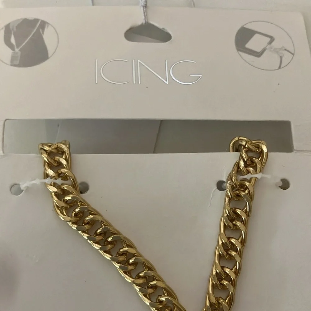 Icing Gold Chain Phone Holder New In Box